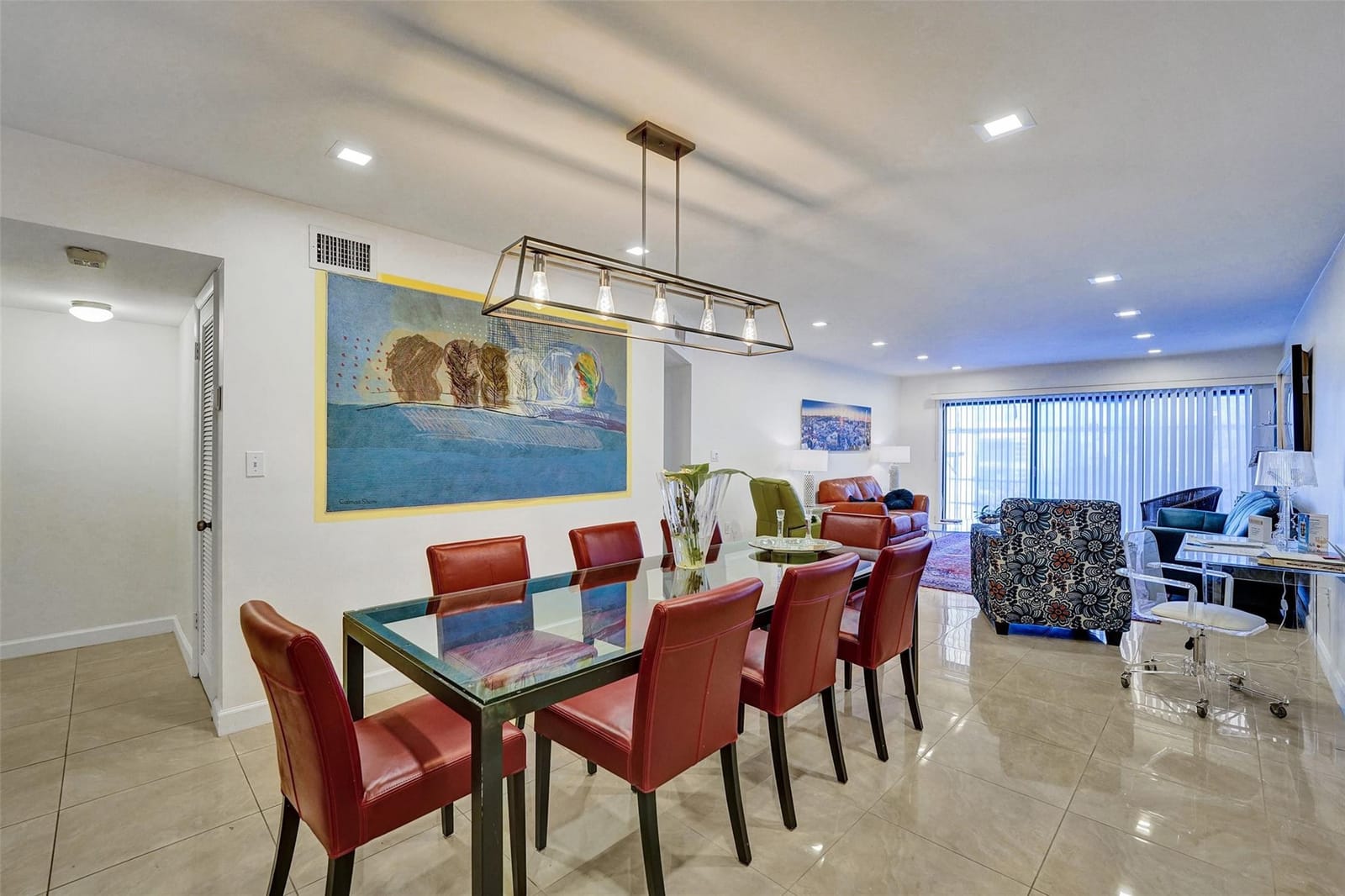4060 N Hills Drive 32 — photo 3