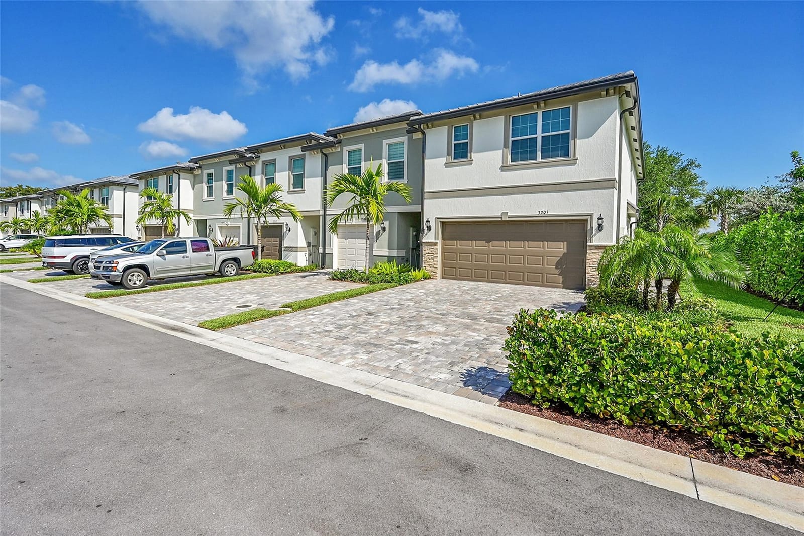 3201 Watercress Drive 3201 — photo 4
