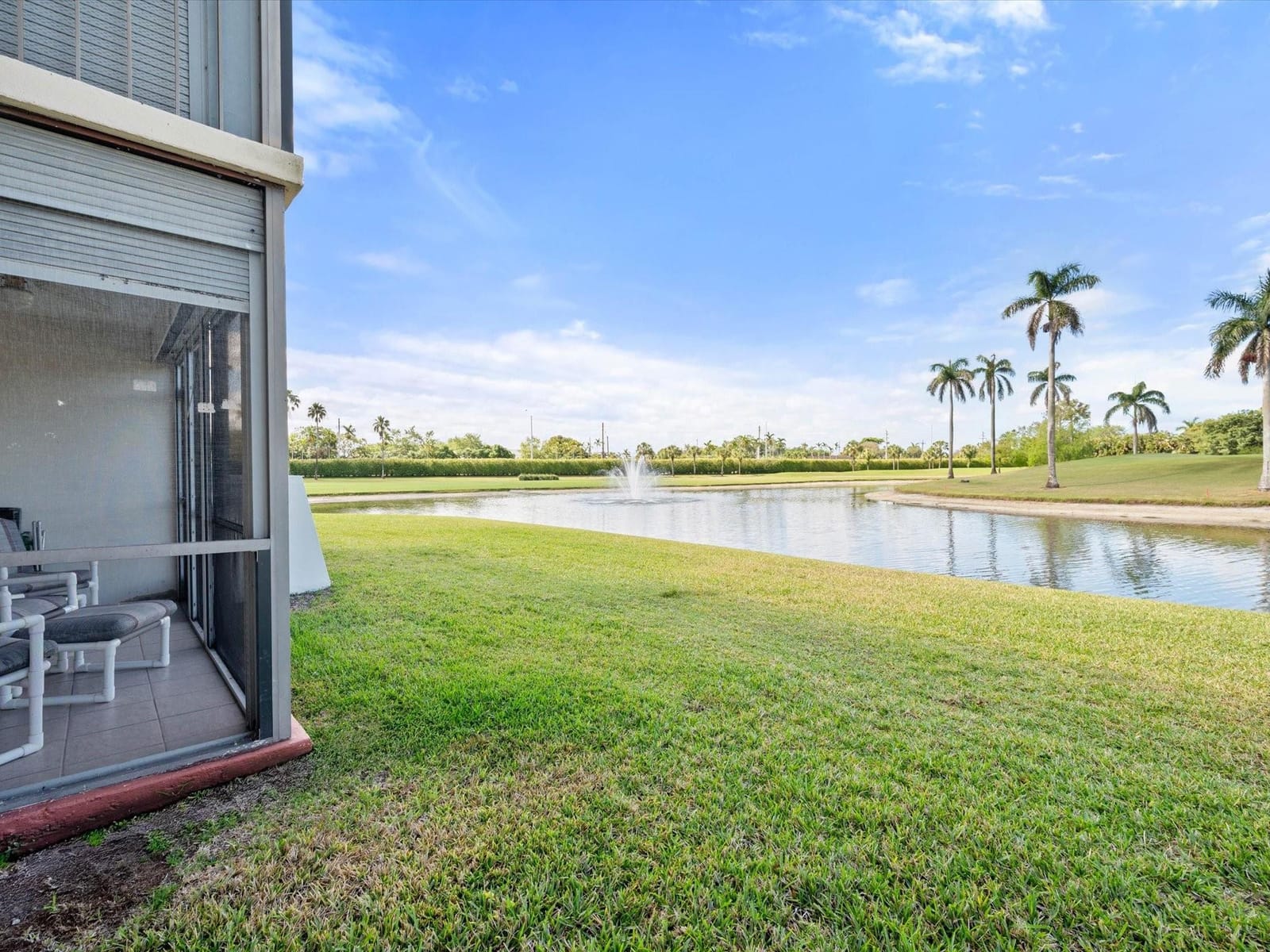 9923 S Hollybrook Lake Drive 109, Pembroke Pines, FL 33025 photo 2