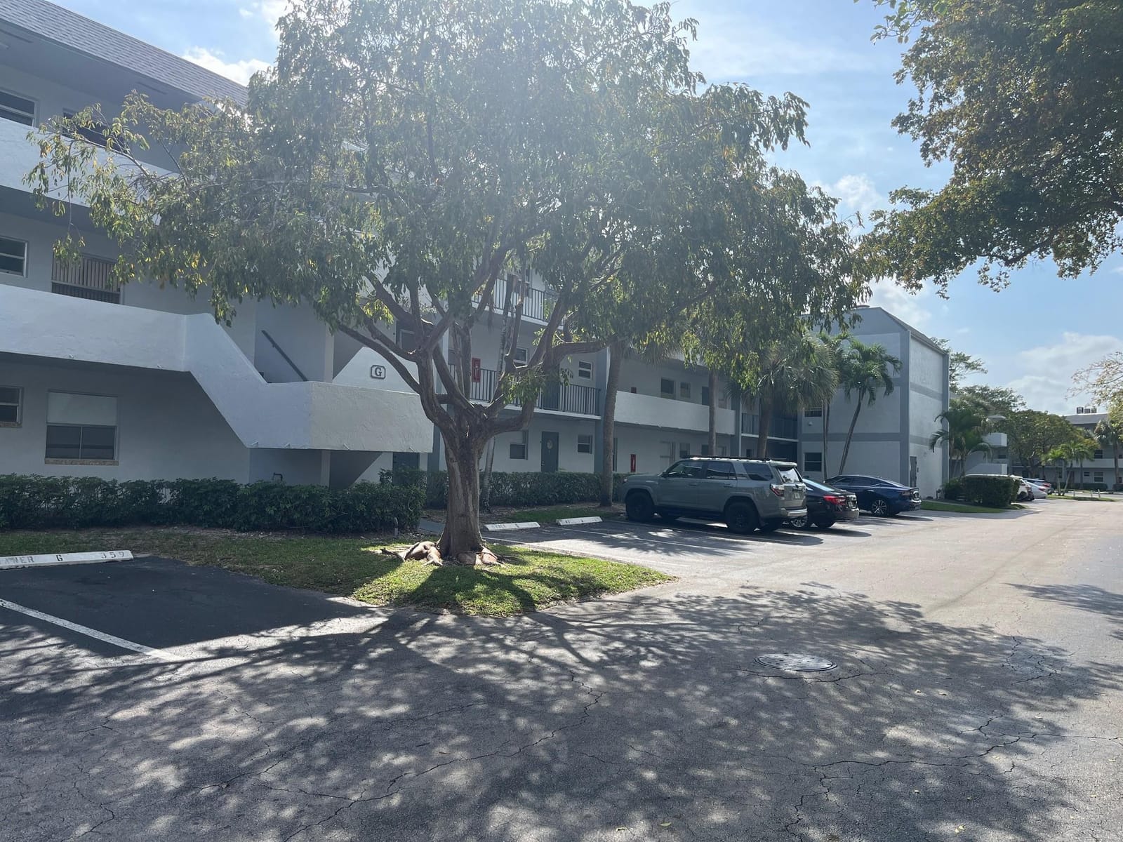 8360 Sands Point Boulevard 305 — photo 2
