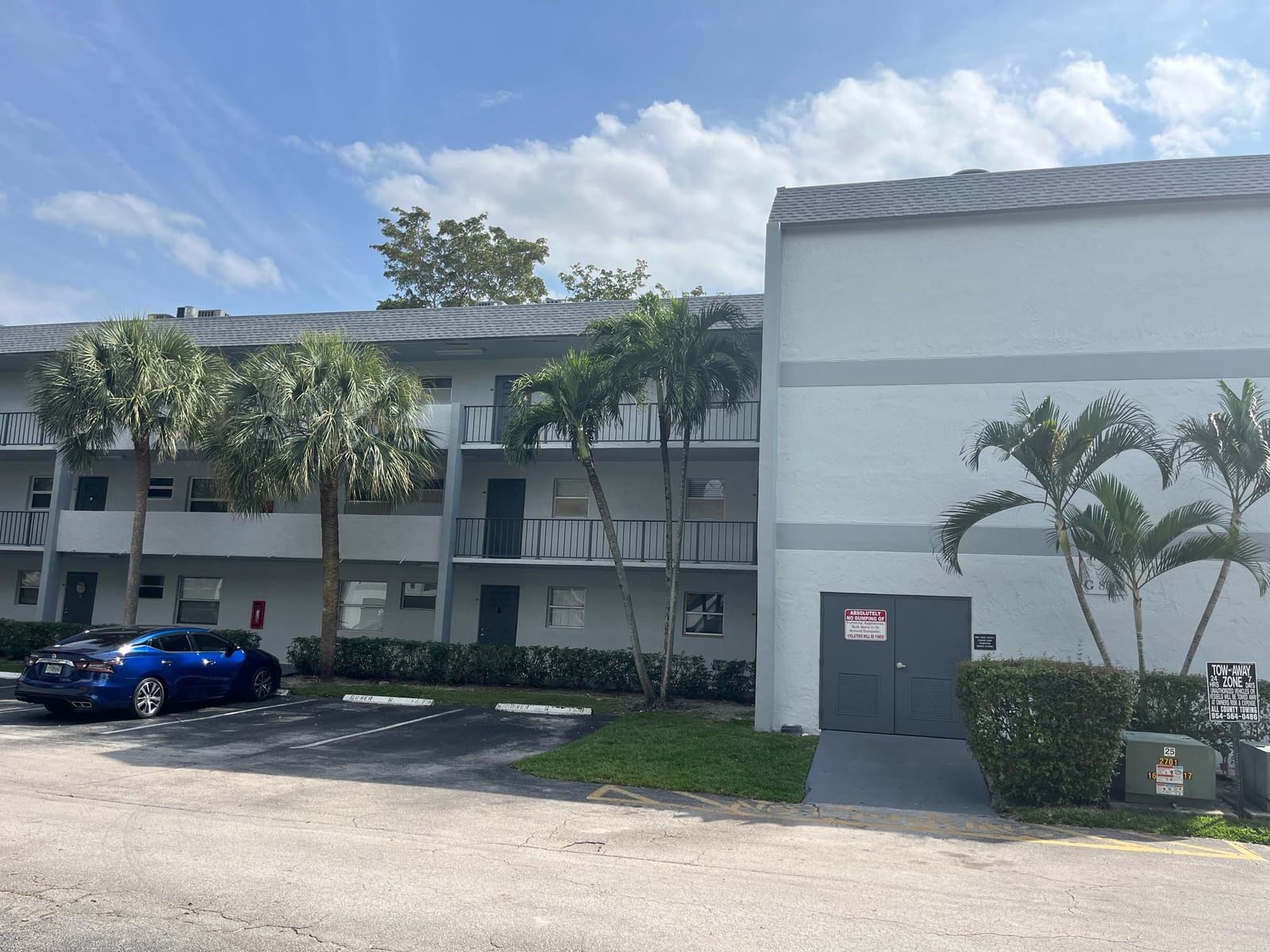 8360 Sands Point Boulevard 305 — photo 12
