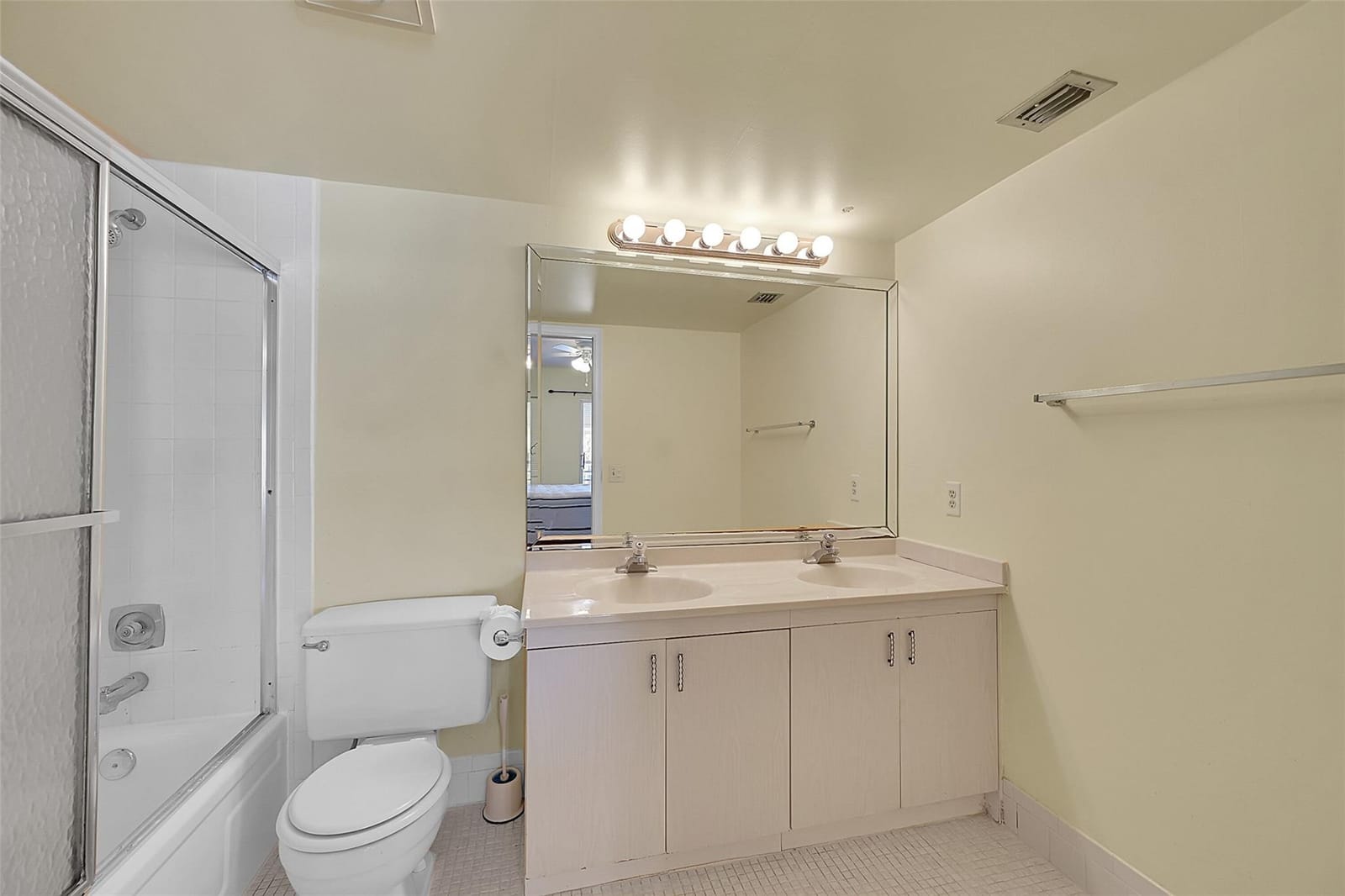 2901 Victoria Circle K3 — photo 5