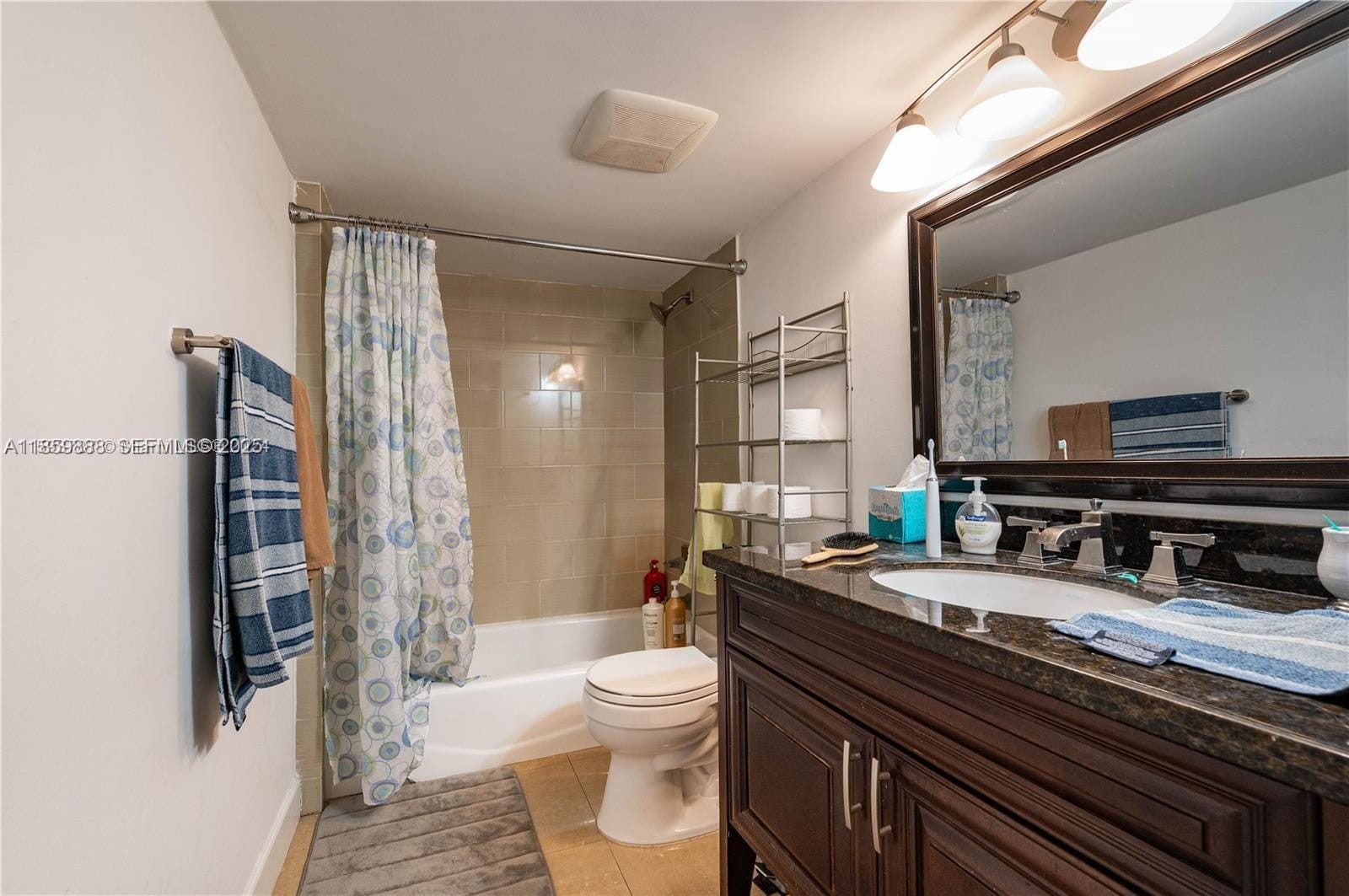 1621 Collins Avenue 302 — photo 8