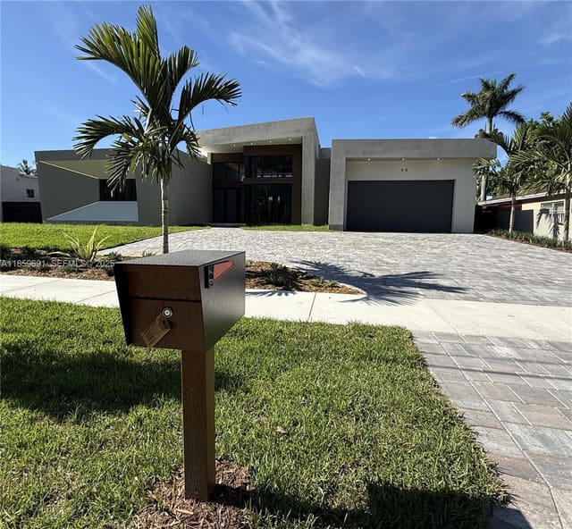 45 NW 158th Street, sold in Bisc Gardens Sec A, Miami, FL