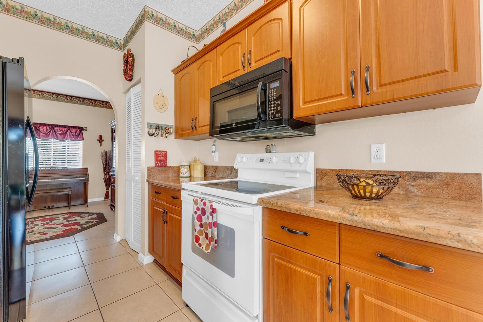 4866 SW 32nd Terrace — photo 8