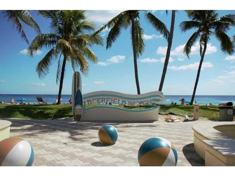355 Oakridge T 355, Deerfield Beach, FL 33442 photo 25