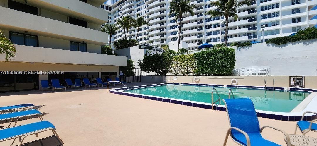 1621 Collins Avenue 404, Miami Beach, FL 33139 photo 18