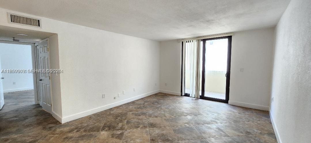 1621 Collins Avenue 404, Miami Beach, FL 33139 photo 7