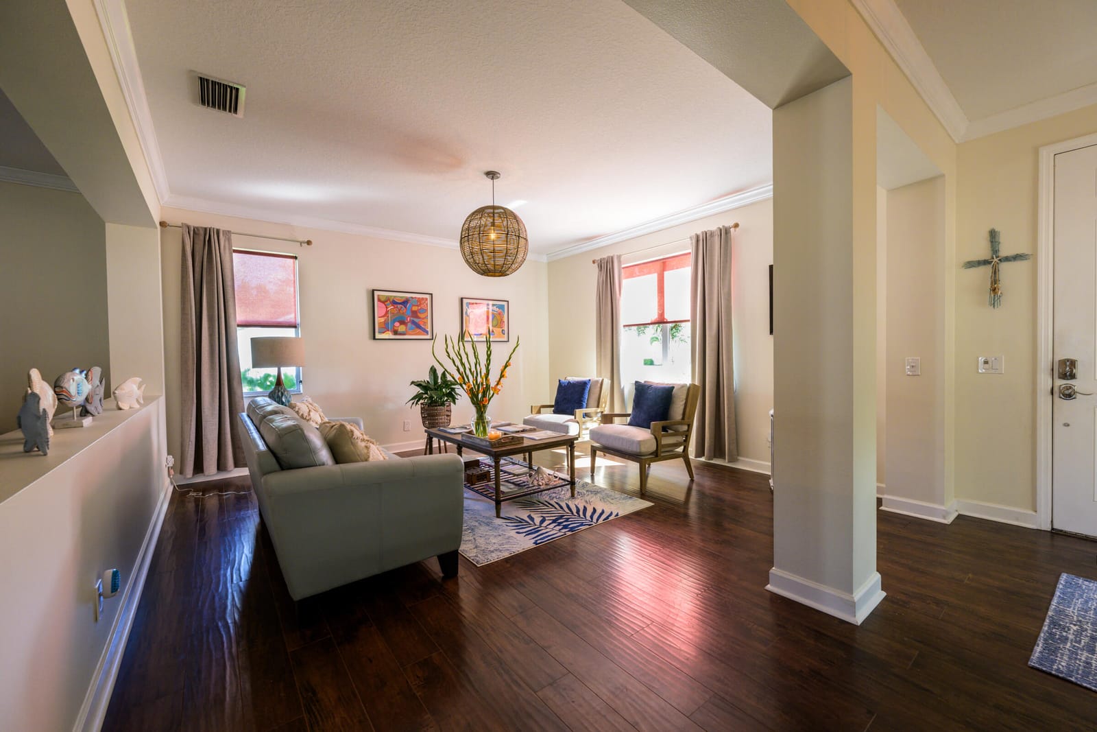 100 Salazar Lane — photo 2