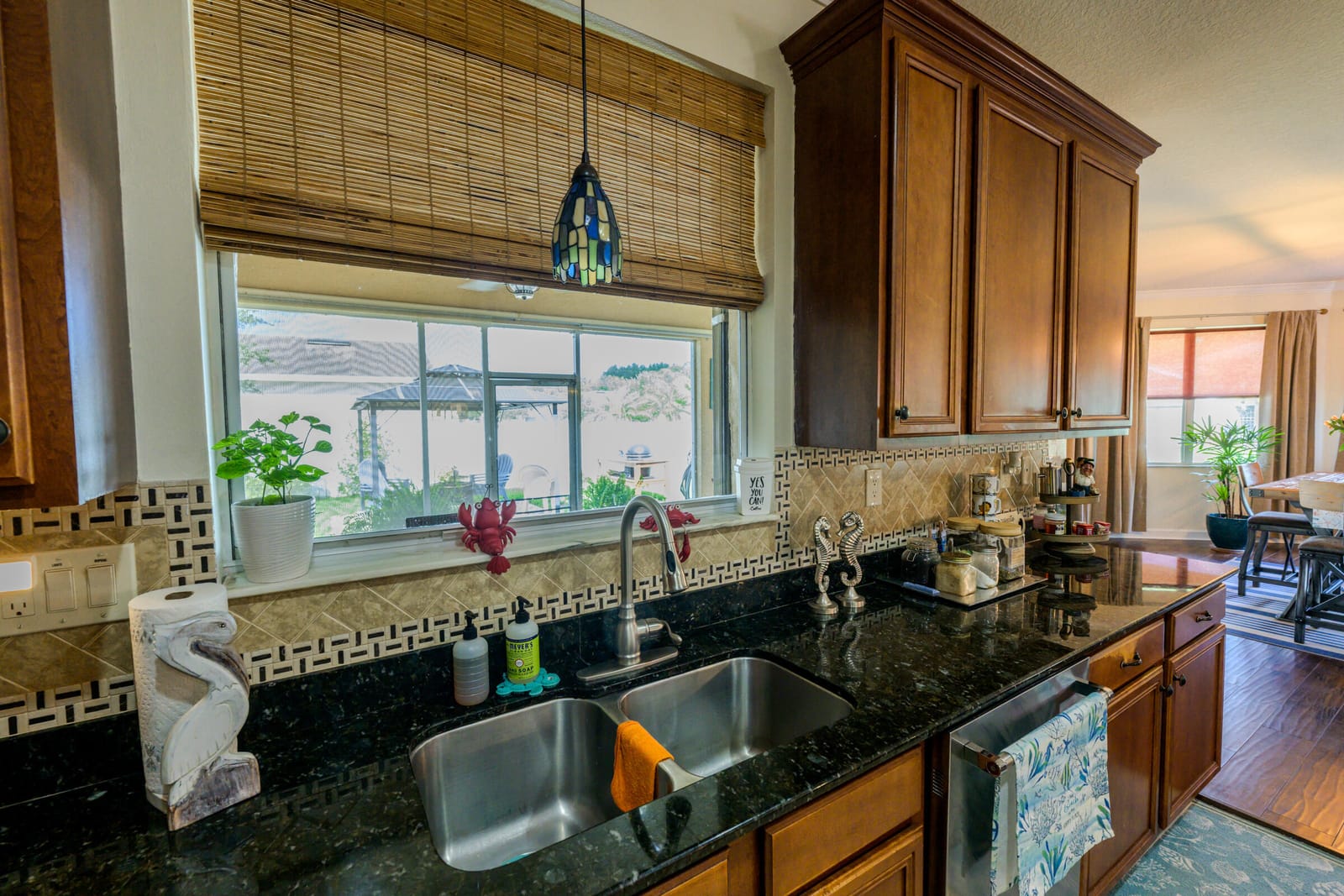 100 Salazar Lane — photo 5