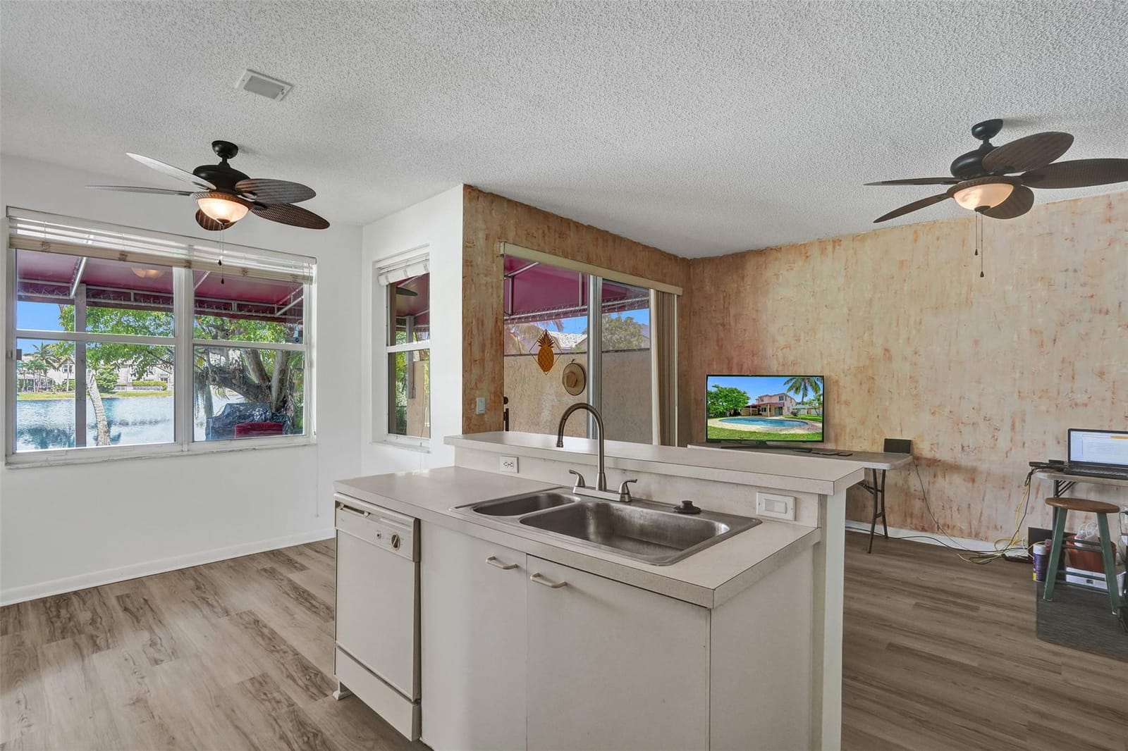 1624 NW 158th Lane, Pembroke Pines, FL 33028 photo 20