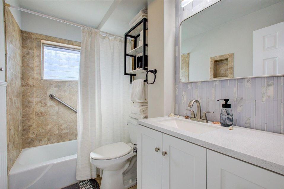 160 NE 8th Avenue 26a — photo 11
