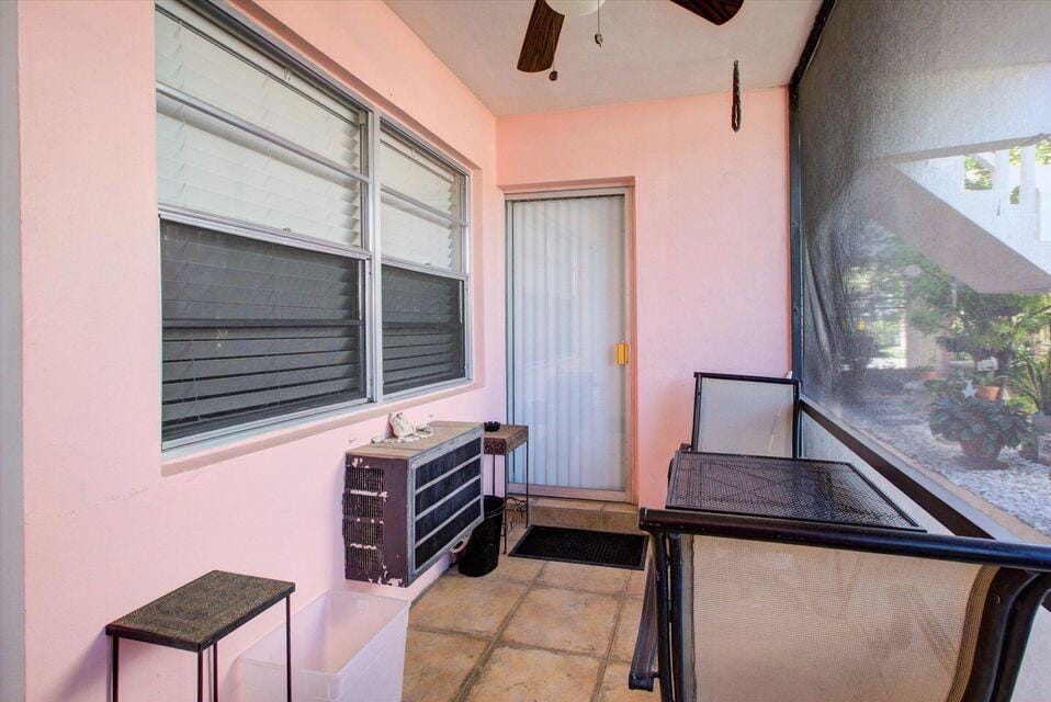 160 NE 8th Avenue 26a, Hallandale Beach, FL 33009 photo 21