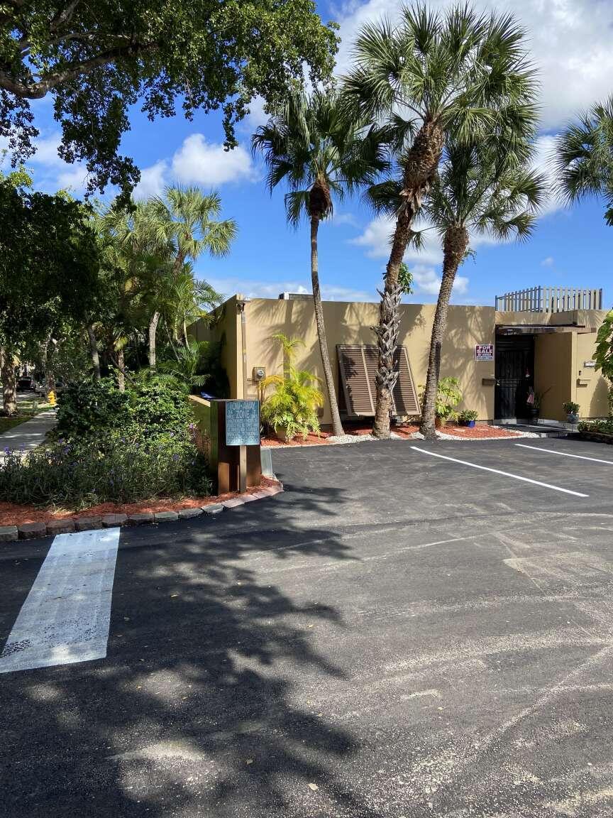 16023 Kingsmoor Way, Miami Lakes, FL 33014, Miami Lakes