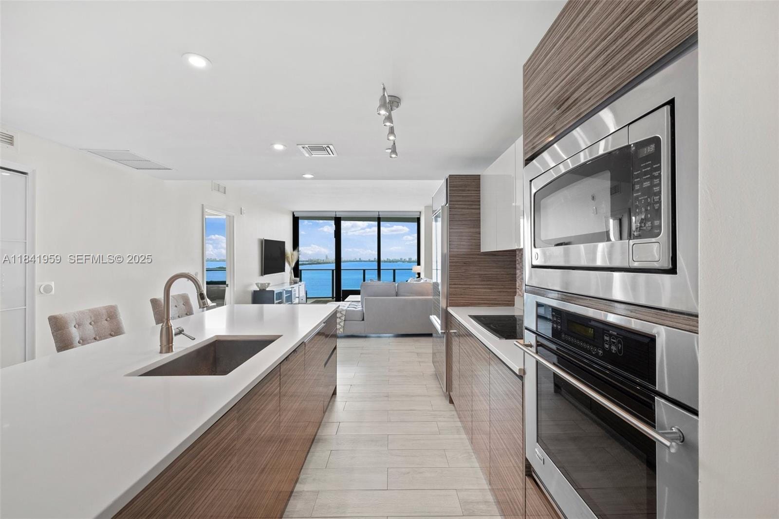 460 NE 28th Street 1605, Miami, FL 33137 photo 6