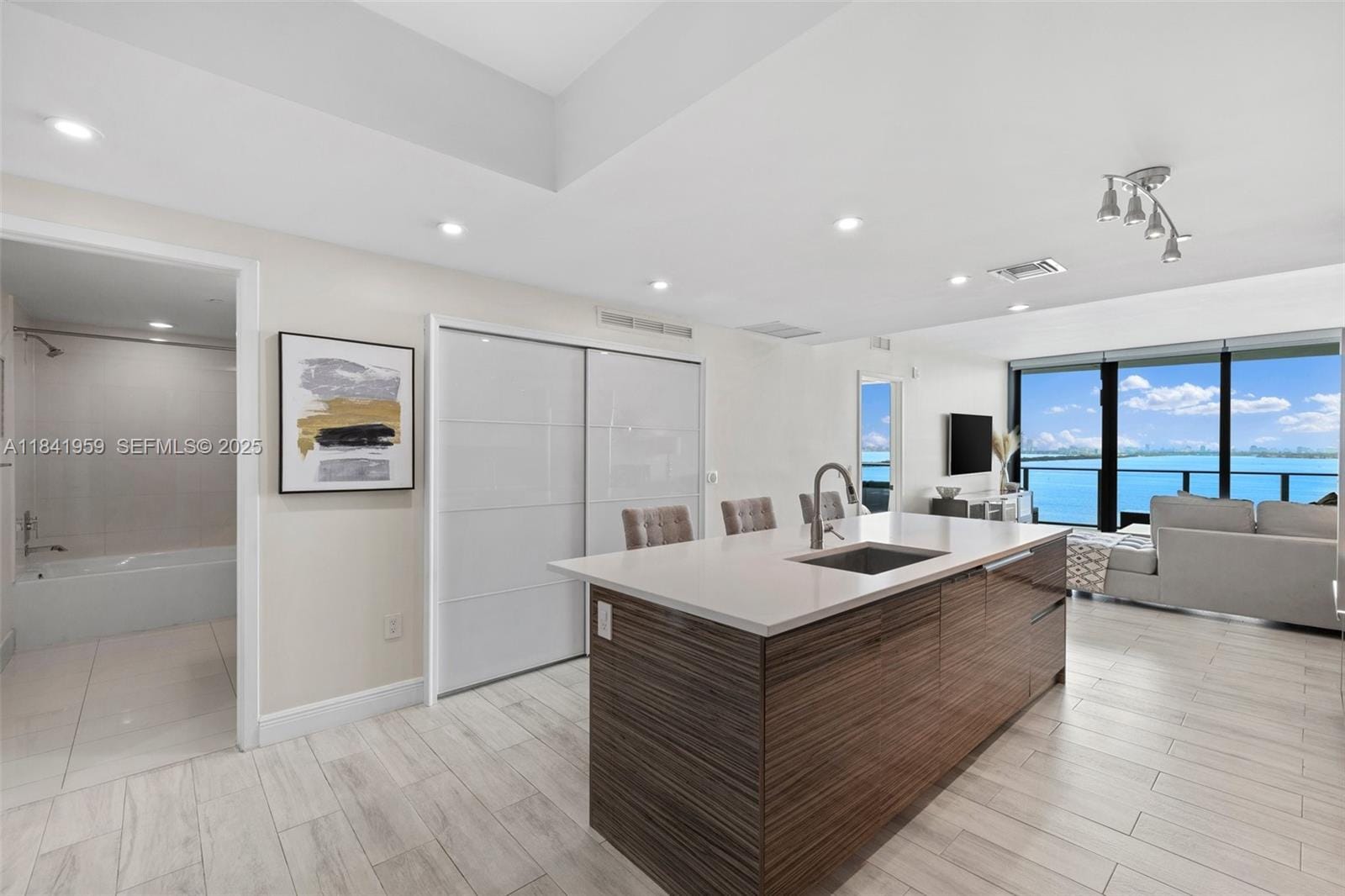 460 NE 28th Street 1605, Miami, FL 33137 photo 9