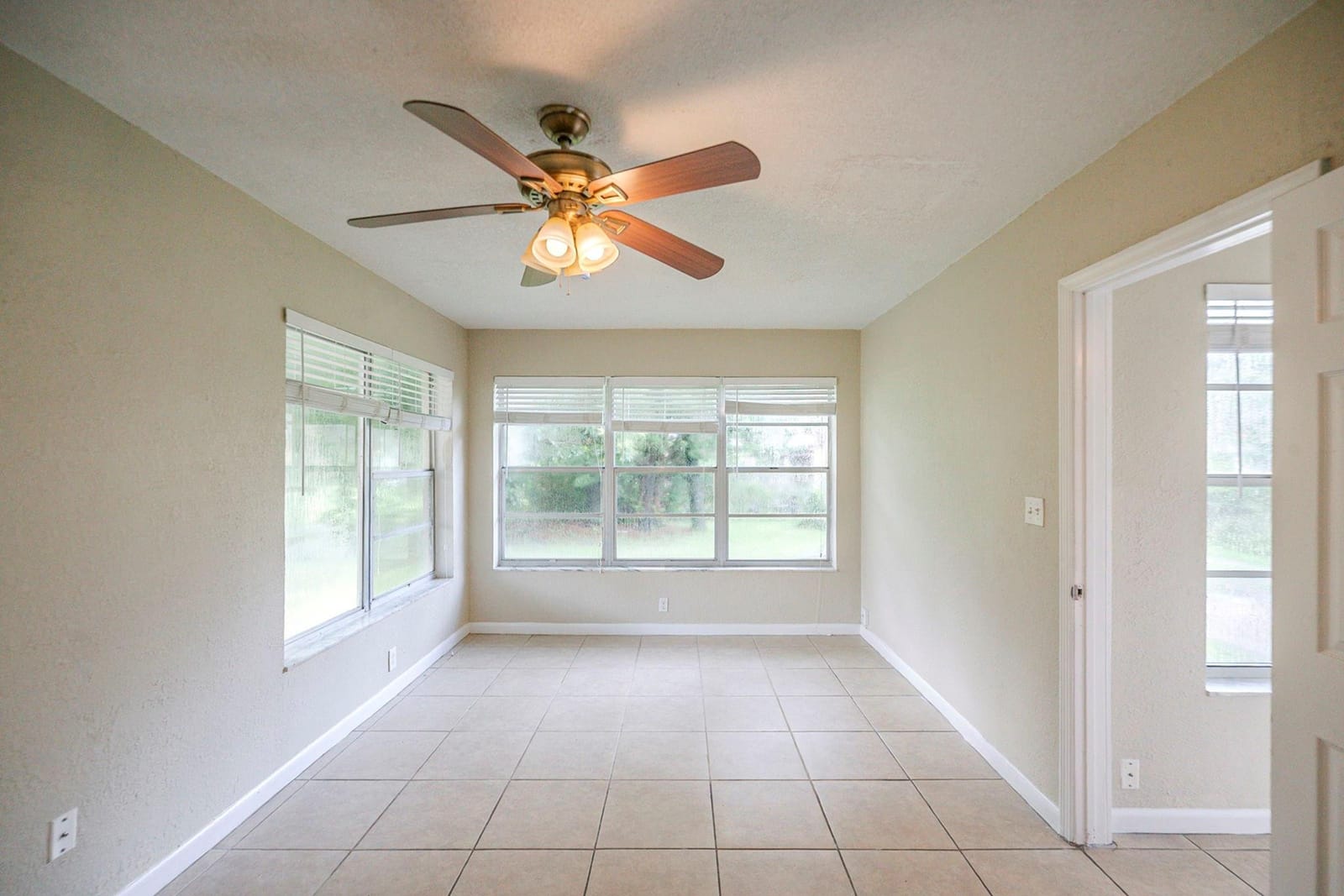 870 NE 144th Street, North Miami, FL 33161 photo 11