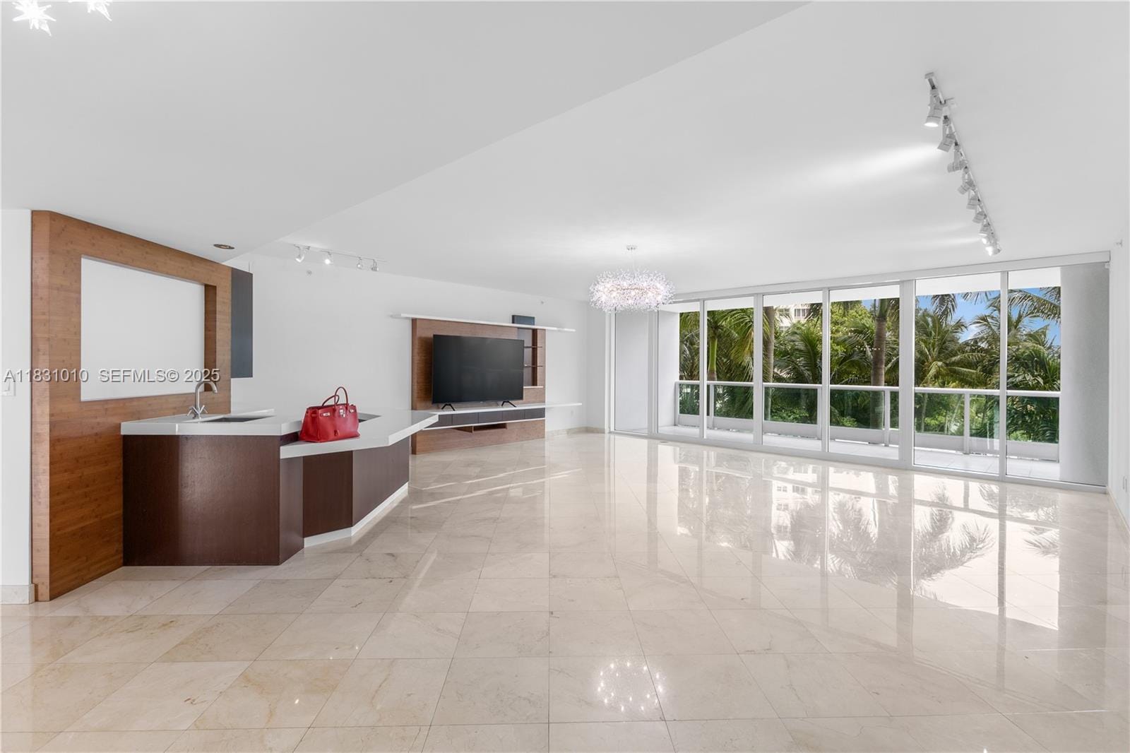 20155 NE 38th Court 603, Aventura, FL 33180 photo 2