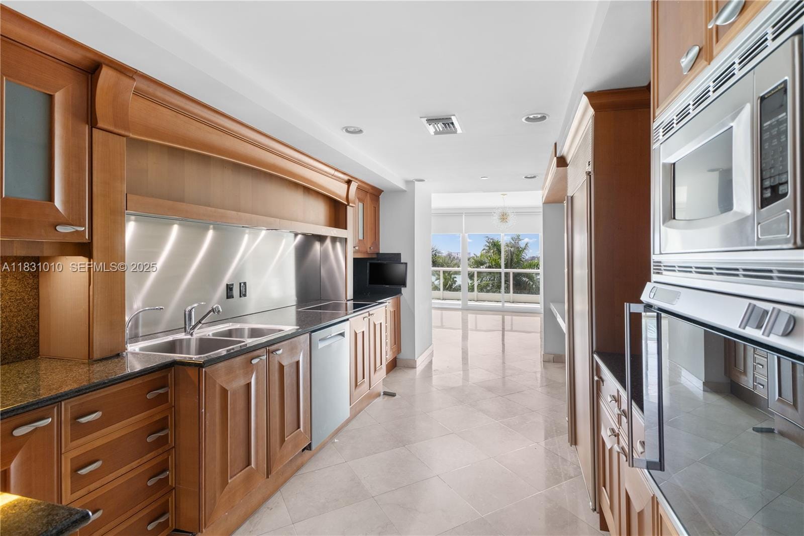 20155 NE 38th Court 603, Aventura, FL 33180 photo 6