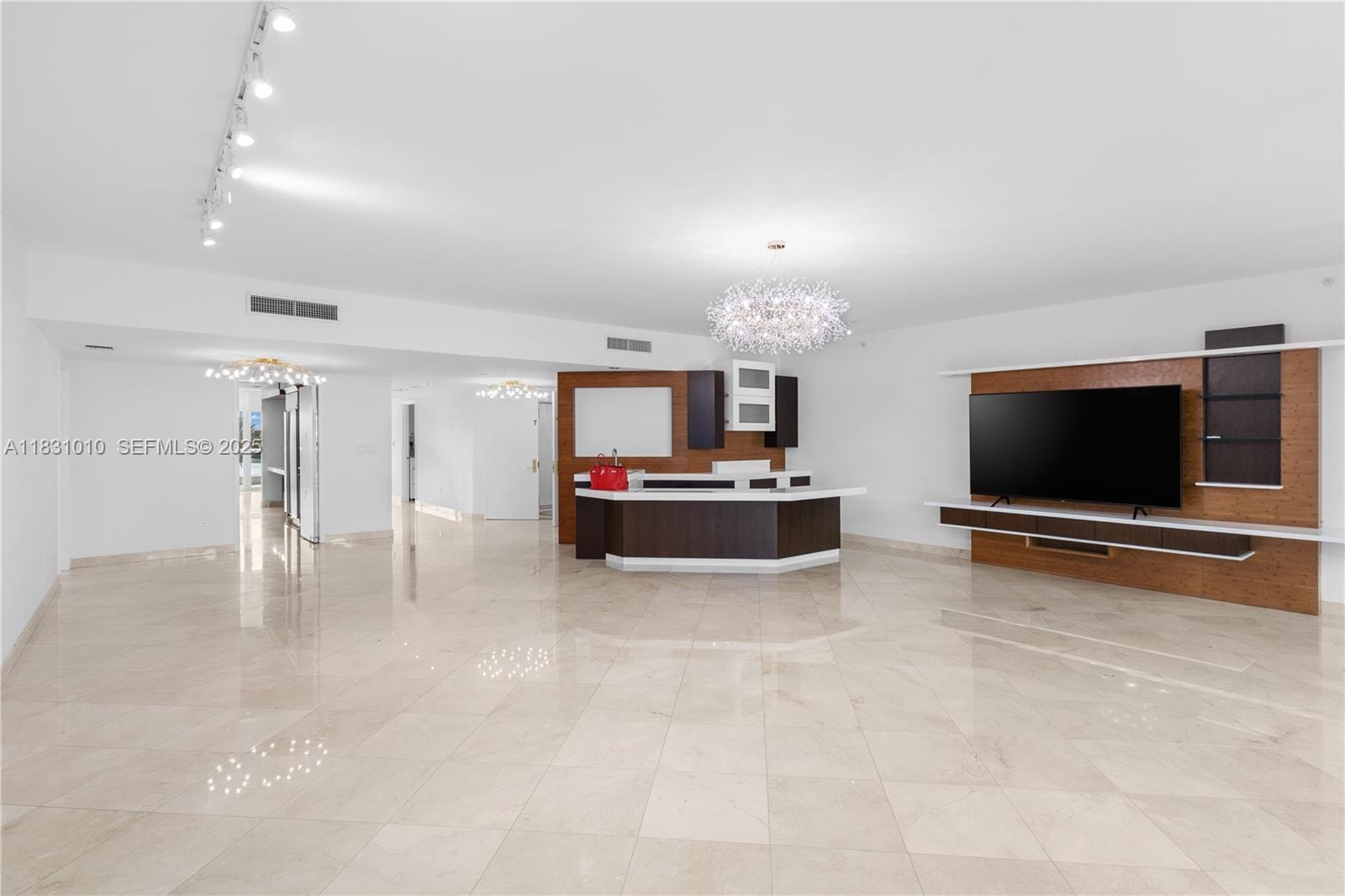 20155 NE 38th Court 603, Aventura, FL 33180 photo 7
