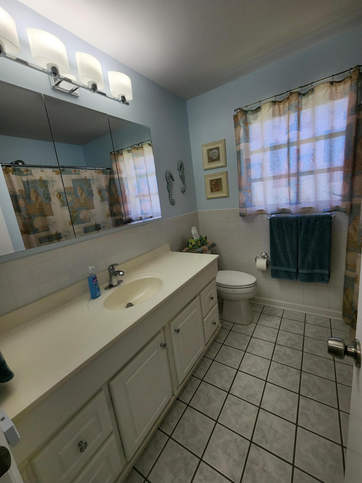 819 Mimosa Court, Haverhill, FL 33415 photo 4