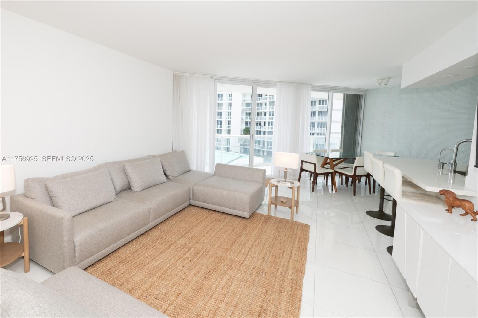 16445 Collins Avenue 728, Sunny Isles Beach, FL 33160 photo 5