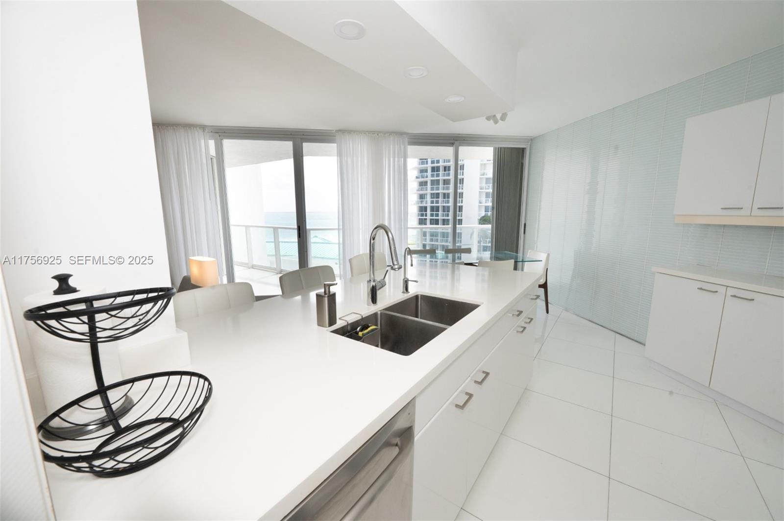 16445 Collins Avenue 728, Sunny Isles Beach, FL 33160 photo 8