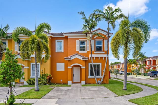 771 SE 2nd Street, sold in Casa Del Sur, Homestead, FL