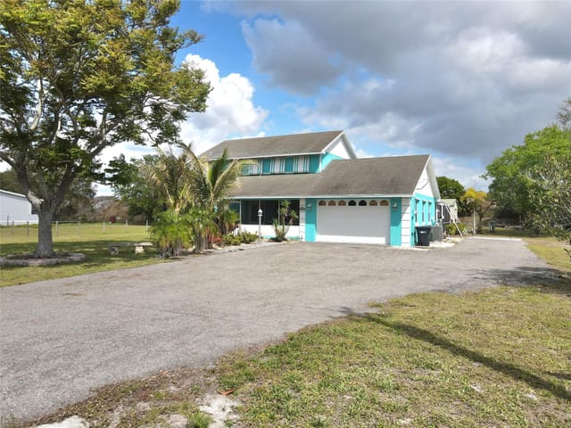 7945 SE 57th Drive, sold in Pioneer Estates, Okeechobee, FL