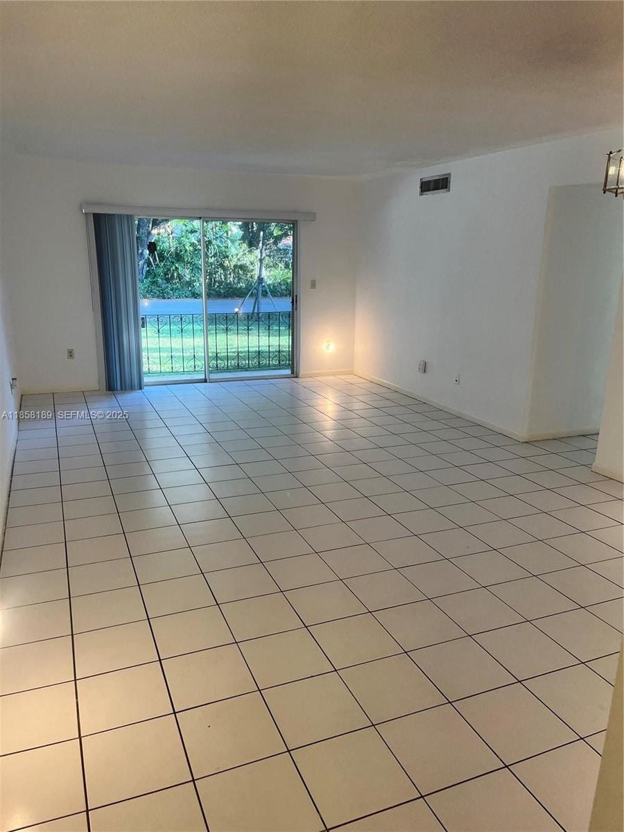 1239 Mariposa Avenue 4, Coral Gables, FL 33146 photo 5