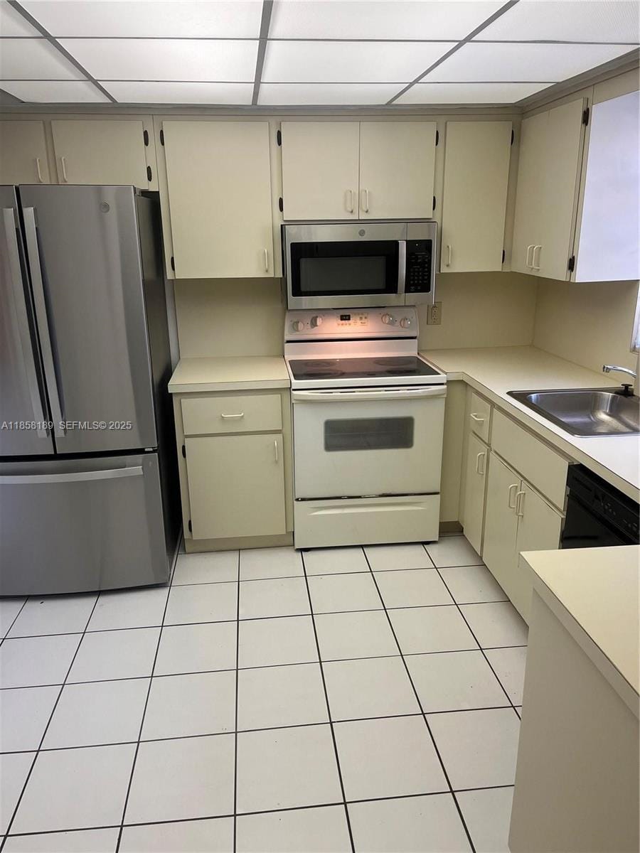 1239 Mariposa Avenue 4, Coral Gables, FL 33146 photo 8