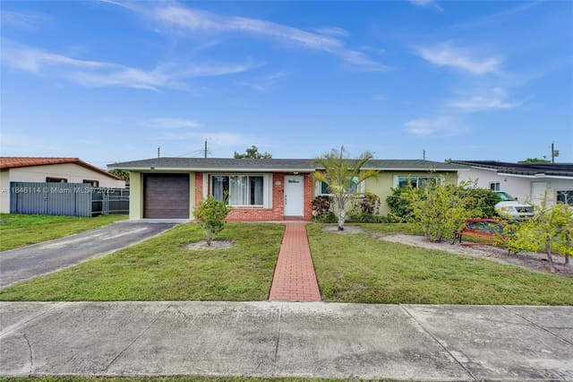 5031 SW 102nd Court, Miami, FL 33165