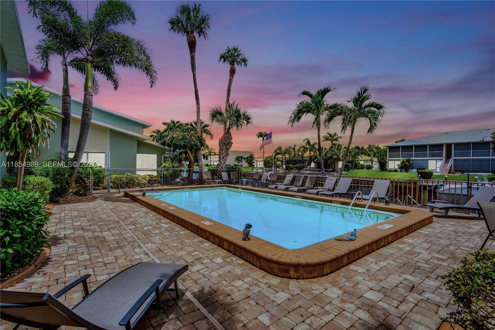 1409 SE 46th Lane 105, FL 33904 photo 26