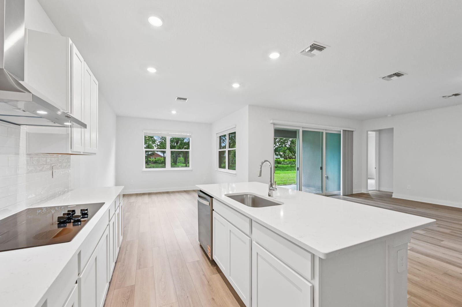 5653 Hampton Park Circle, Vero Beach, FL 32966 photo 13