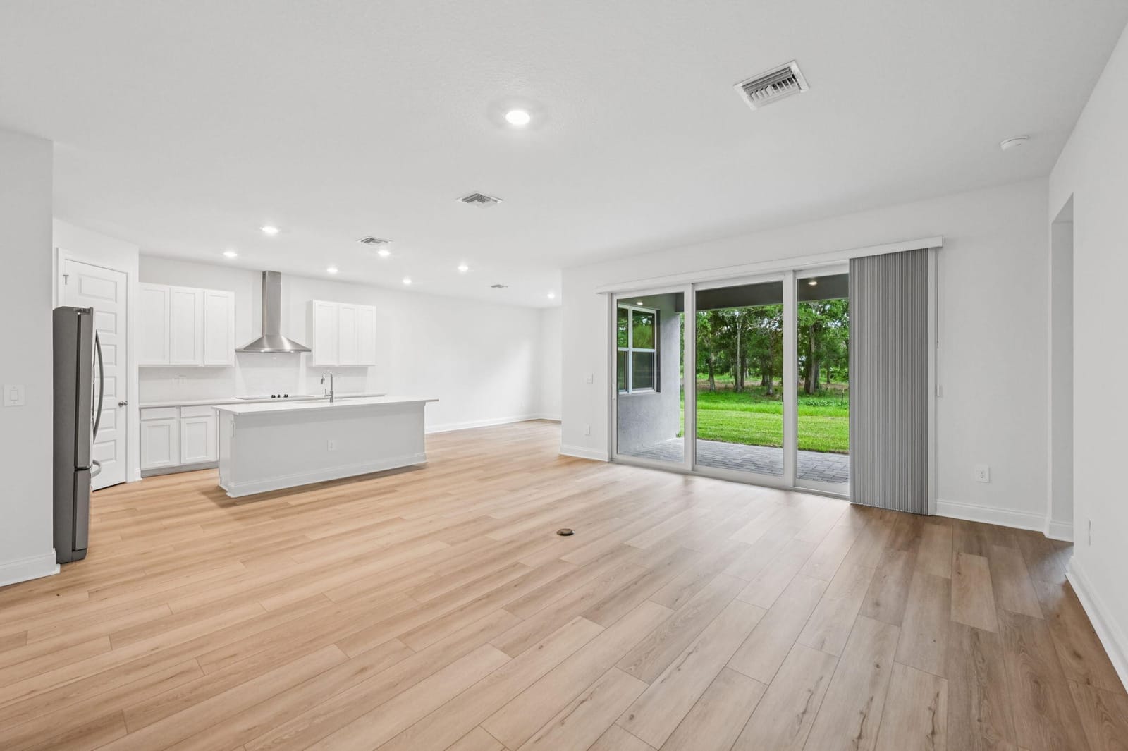 5653 Hampton Park Circle — photo 8