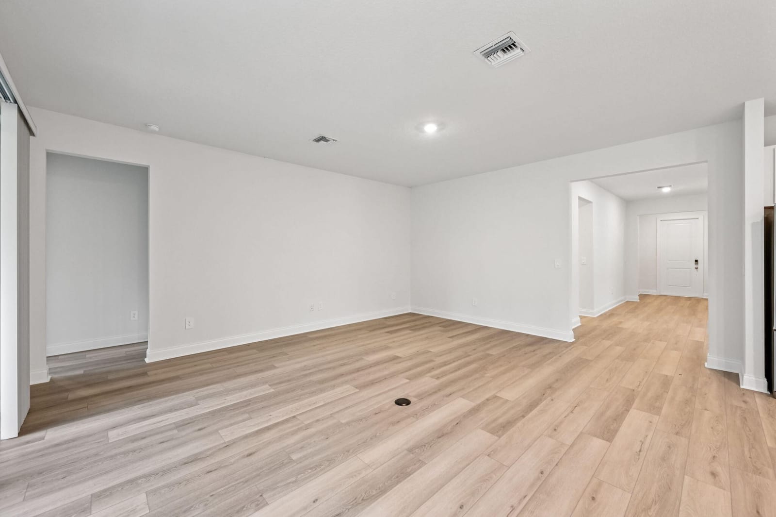 5653 Hampton Park Circle — photo 9