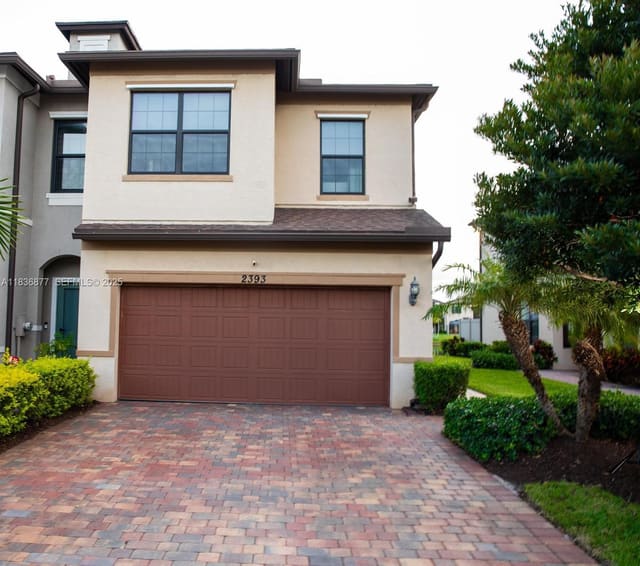 2393 Post Street, sold in Preston Square, Palm Springs, FL