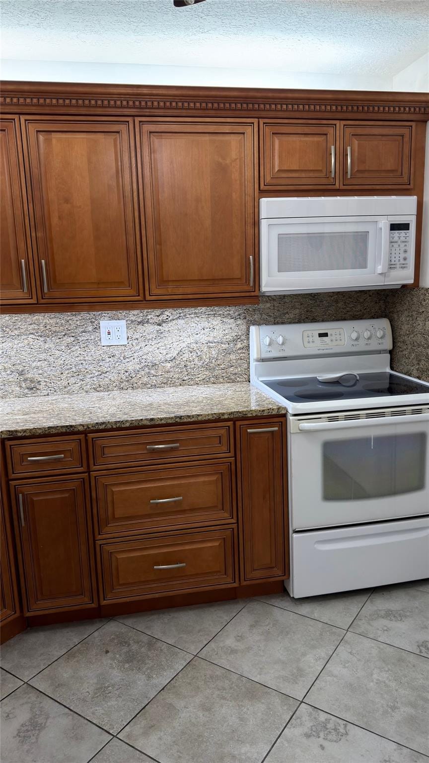 4000 NW 44th Avenue 106, Lauderdale Lakes, FL 33319 photo 9