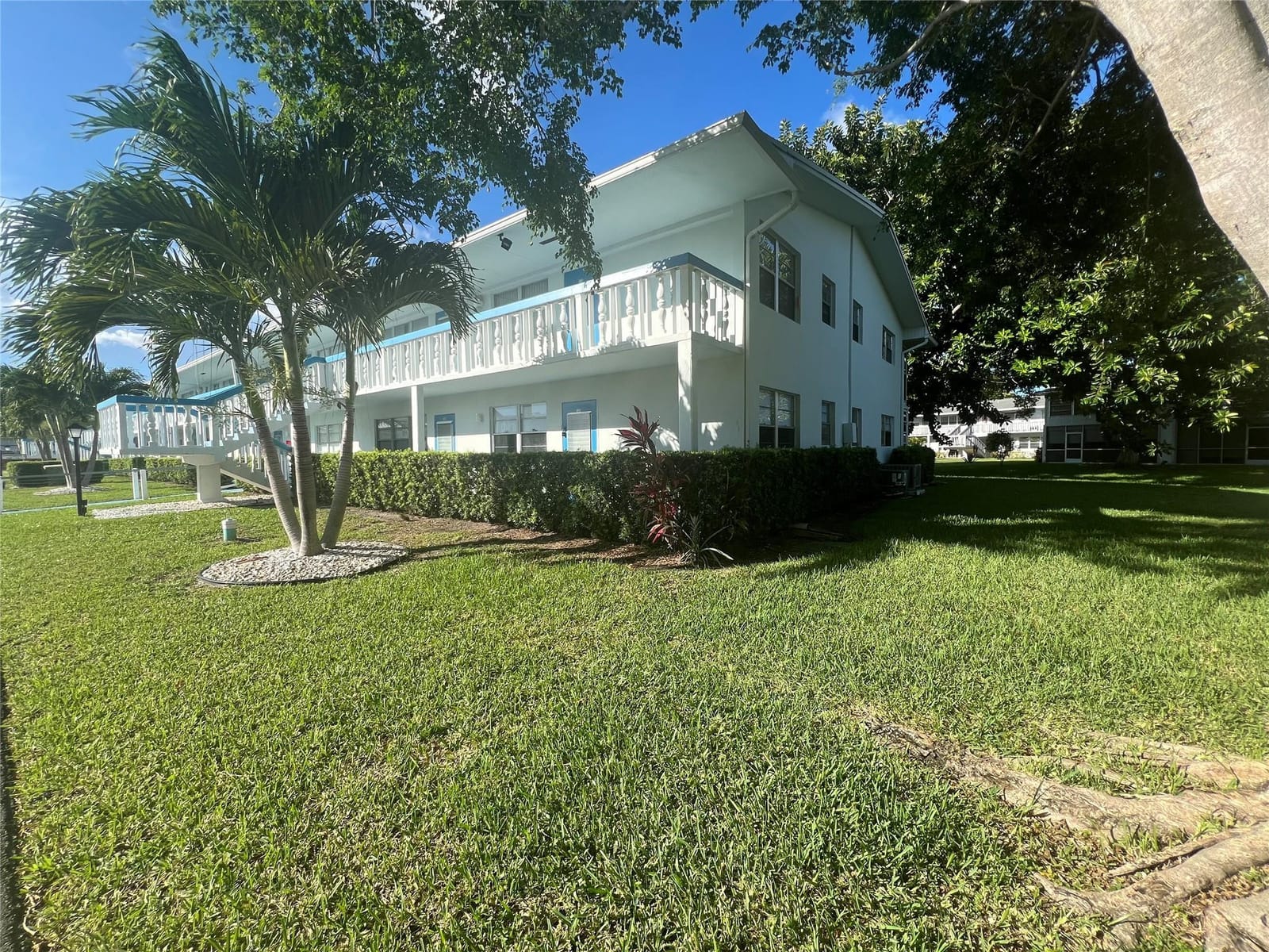 105 Oakridge I 105, Deerfield Beach, FL 33442