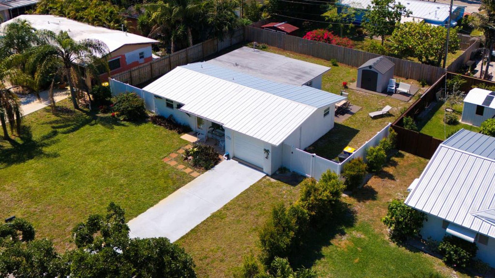 4142 NE Robin Court, Jensen Beach, FL 34957 photo 1