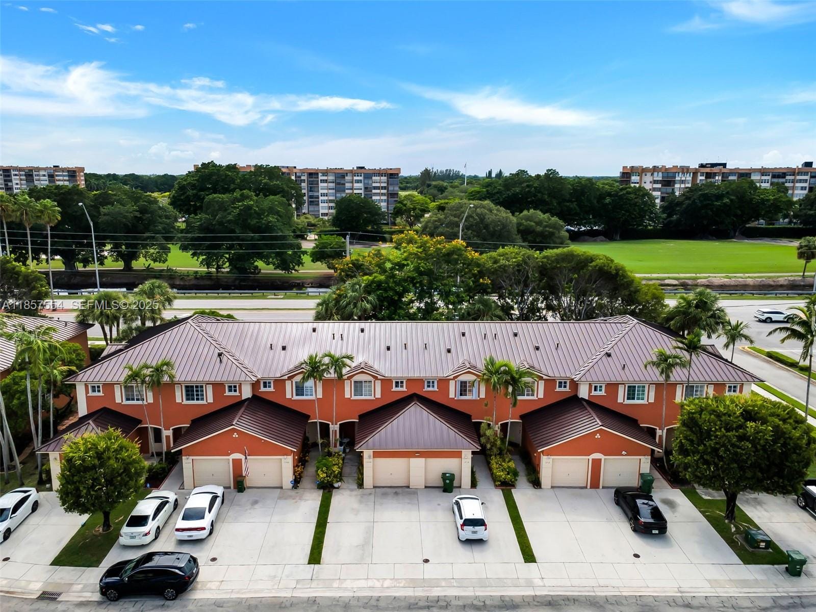 1206 NW 100th Avenue, Pembroke Pines, FL 33024