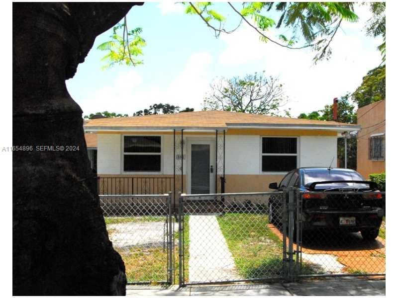 352 SW 17 Road, Miami, FL 33129