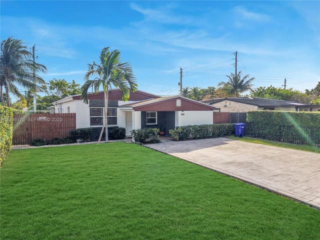 1414 NE 183rd Street, North Miami Beach, FL 33179