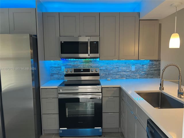 1208 Bahama Bend B2, sold in Bahama Village Condo, Coconut Creek, FL