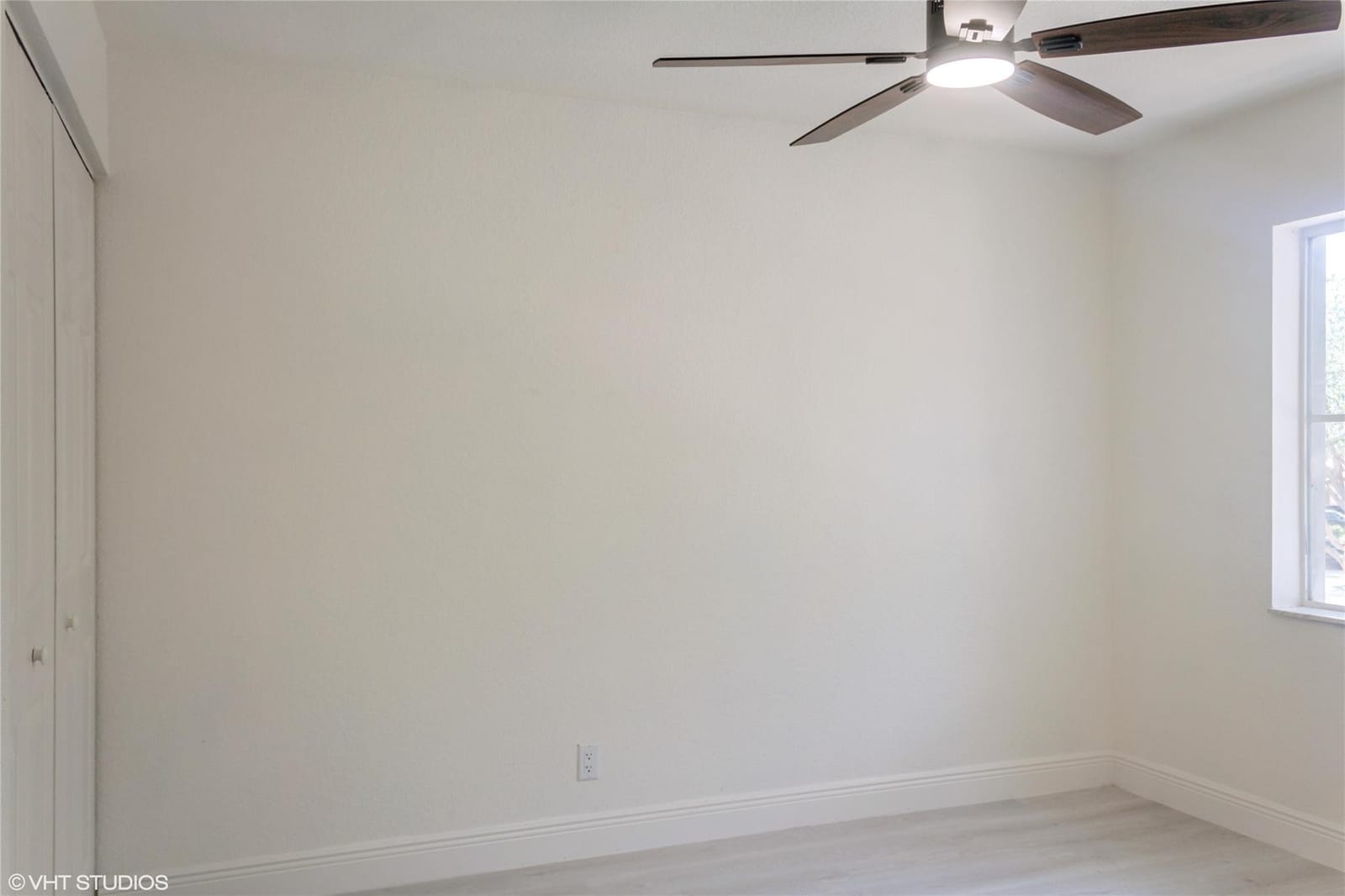 4090 Winnipeg Way — photo 12