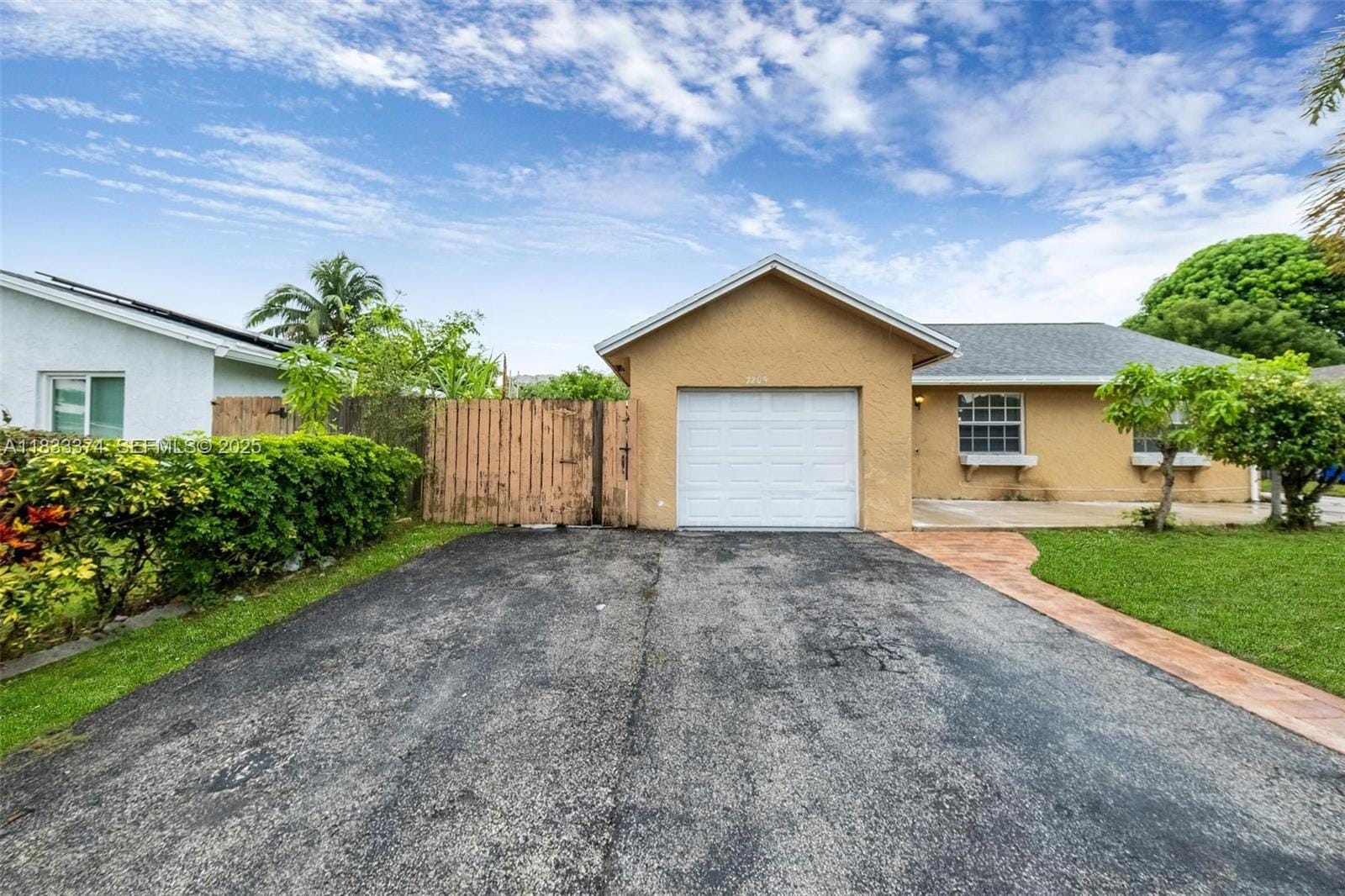 7209 SW 3rd Court, North Lauderdale, FL 33068