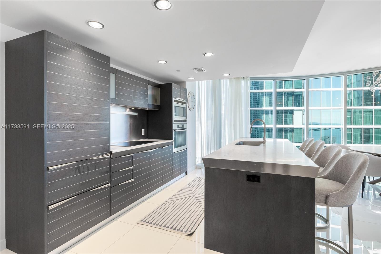 200 Biscayne Boulevard Way 4101, Miami, FL 33131 photo 3