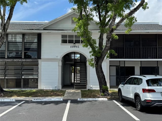 19085 NW 62nd Avenue 106, sold in Countryside Village, Hialeah, FL