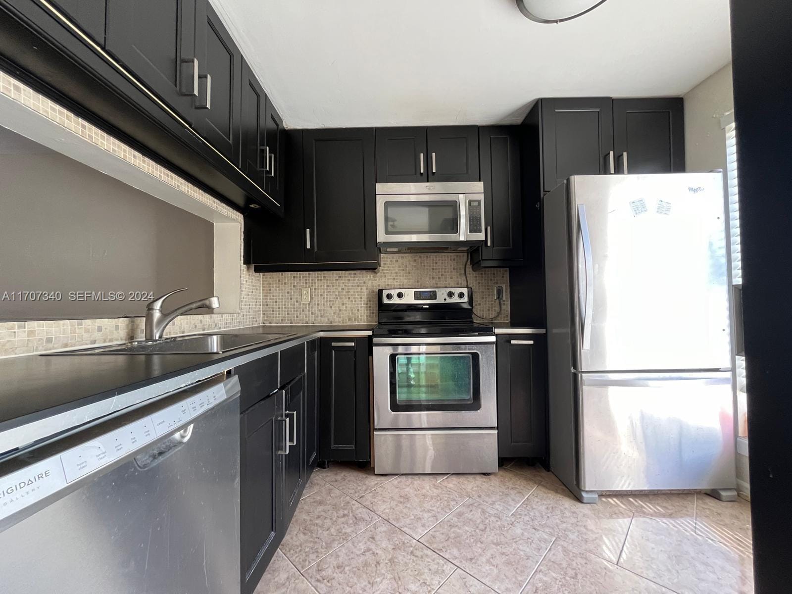 2700 S Oakland Forest Drive 304, Oakland Park, FL 33309