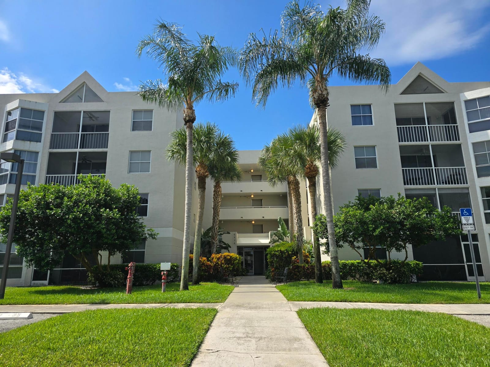 5936 Morningstar Circle 401, Delray Beach, FL 33484